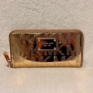 MICHAEL KORS Bifold Zip Around Metallic Wallet